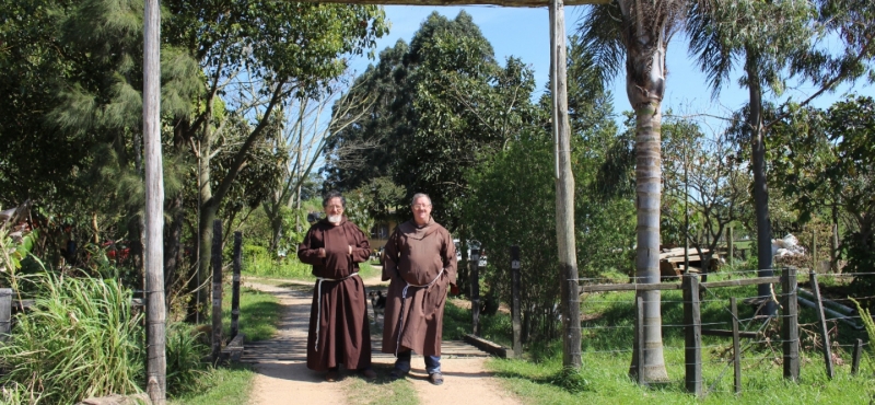 Irmãos da Fronteira, CAXIAS DO SUL